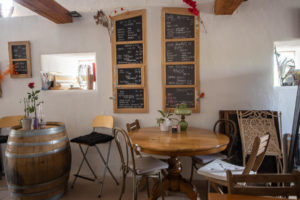 Buvette le Petit Bonheur - La Cibourg - Suisse--6