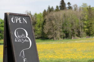 Buvette le Petit Bonheur - La Cibourg - Suisse-9140